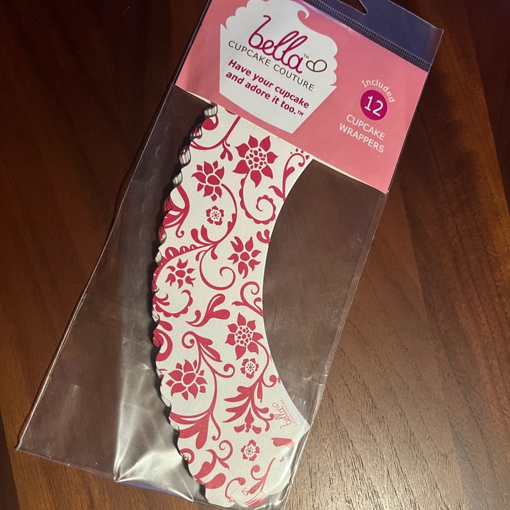 bella Cupcake Couture Cupcake Wrappers